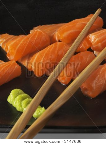 Lososové suši