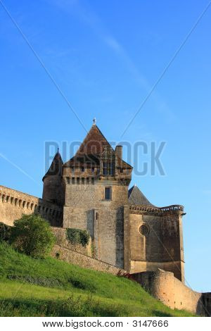 Chateau De Biron (Dordogne, Francie)