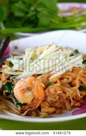 Pad thai