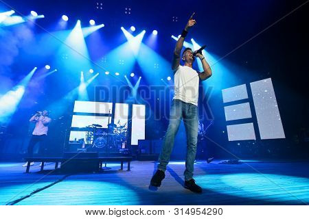 WANTAGH, NY - JUL 26: Nick Hexum of 311 performs in concert on July 26, 2019 at Northwell Health at Jones Beach Theater in Wantagh, New York. 