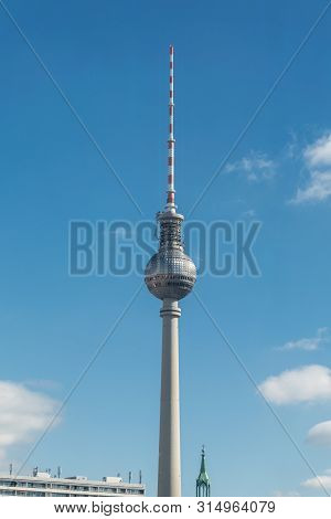 Berlin, Germany - September 26, 2018: Close Up View Of The Fernsehturm, An Iconic Tv Tower In The Ce