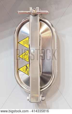 Stainless Steel Lid Of A Chemical Vessel Assembly