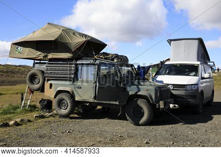 Kjolur / Iceland - August 25, 2017: Four Wheel Drive With A Tent Near The Kjolur Highland Road, Icel