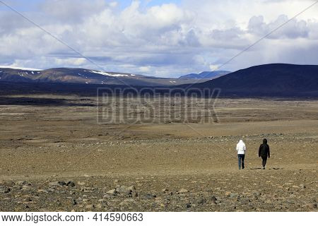 Kjolur / Iceland - August 25, 2017: Tourists Walking Near The Kjolur Highland Road, Iceland, Europe