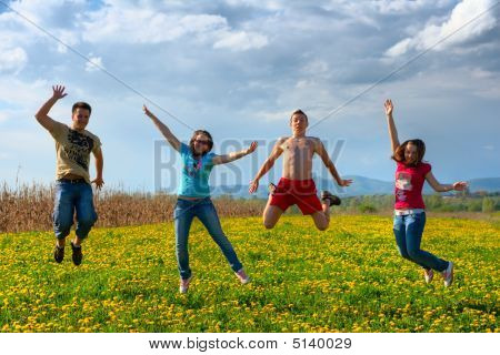 Tieners springen