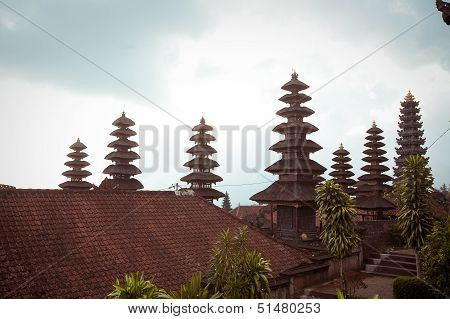 Besakih complex
