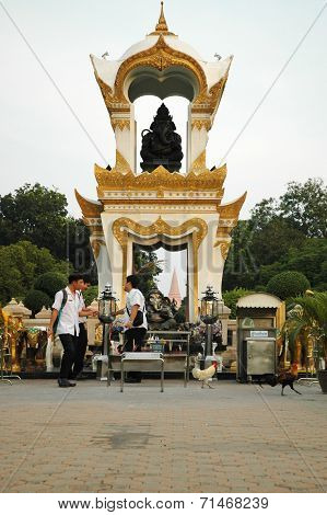 Men Worship Ganesh Memorial