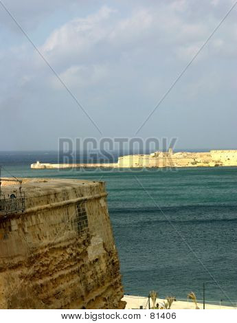 Bastiões e Porto