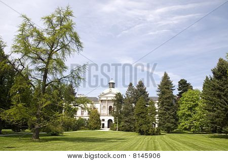 Parken framför herrgården