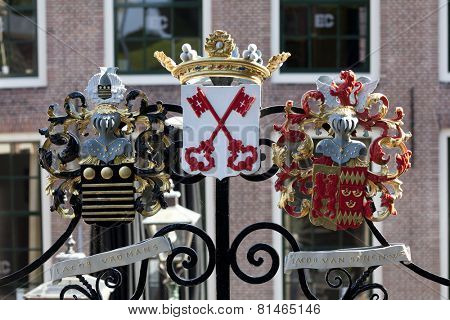 LEIDEN,NETHERLANDS - SEPTEMBER 8, The Leiden coat of arms on the gate to the Burcht