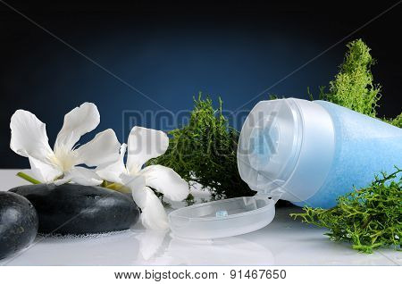 Exfoliating Gel With Seaweed Blue Isolated