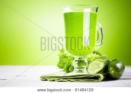 Healthy Green Juice Smoothie