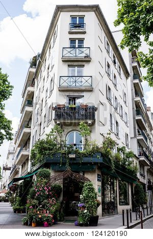 Unique shaped city block in Paris with hotel, shops and apartments