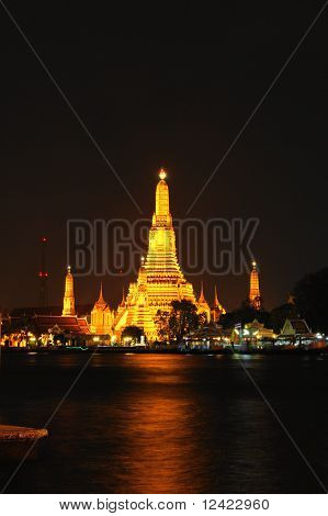 Chedi, Wat Arun