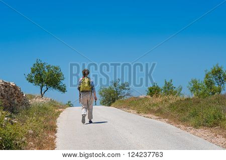 Excursion of the pilgrimage to Santiago de Compostela of a lonely girl