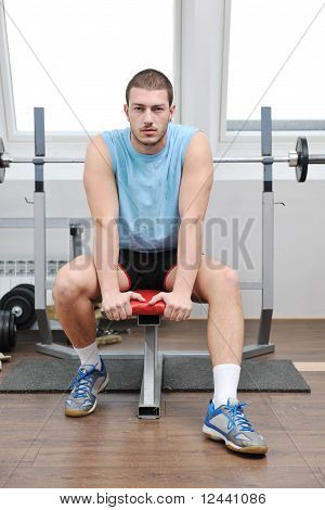 Mies Fitness Harjoitus