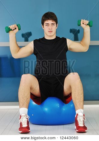 Mies Fitness Harjoitus