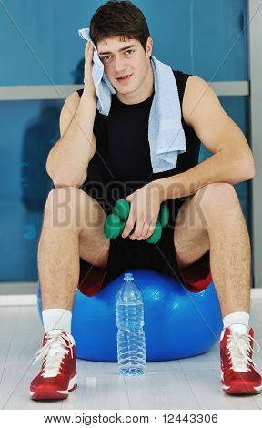 Mies Fitness Harjoitus