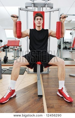Mies Fitness Harjoitus
