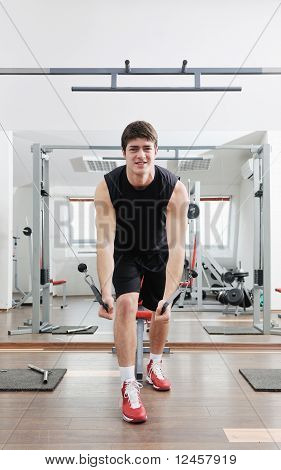 Mies Fitness Harjoitus
