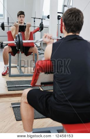 Mies Fitness Harjoitus