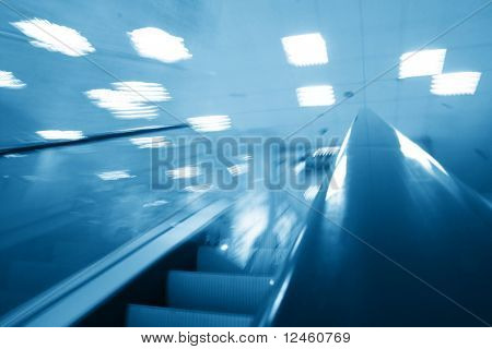 trasporto di scala mobile