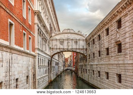 Bridge of Sighs or Ponte dei Sospiri in cloudy day, Venice, Italy