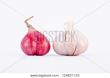 Shallots (Red Onion) and Garlics are a food and herbal