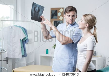 Analyzing X-ray Of Hip Joint