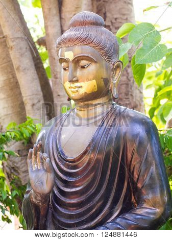 Buddha Metal There is a golden mouth Koan.