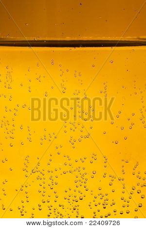 liquido con macro bolle