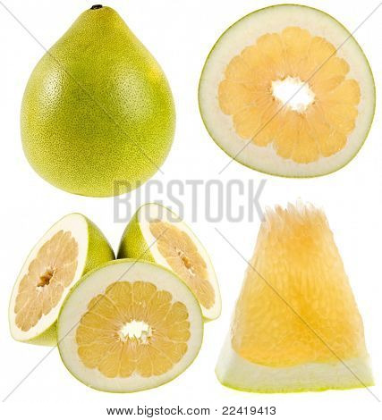 pomelo citrusové izolovaných na bílém pozadí