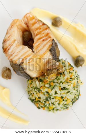 fisk bøf med ris