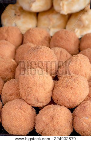 Farnham, United Kingdom, 30th October 2017:-Scotch Eggs for sale at Farnham International Food Festival