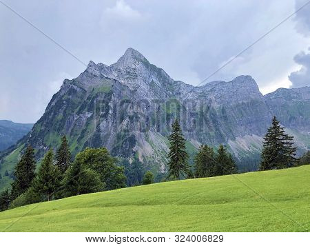 Plattenberg Mountain Above The Oberseetal Valley And In The Glarus Alps Mountain Masiff, Nafels (näf
