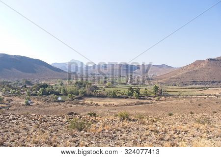 Karoo, South Africa, Dry, Arid, Arid Region, Sparse Vegetation, Vegetation, Scenic, Scene, Blue Sky,