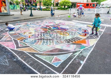 Redmond Wa., Usa  -august 16,  2019: The Firsft Day Of Chalkfest Event. A View Of The Childrens Area
