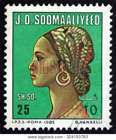 Somalia - Circa 1982: A Stamp Printed In Somalia Shows Somali Woman, Circa 1982