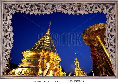 Goldent Pagoda en la cima de la montaña de Suthap.