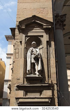 Italy, Florence - May 18 2017: The View Of Giovanni Villani Niche Statue In The Loggia Del Mercato N
