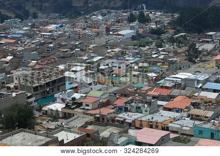 An Overview Of Many Different Houses, Rich And Poor Living Next To Each Other