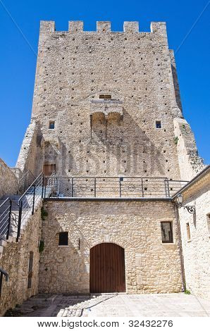 Ducal Sarayı. Pietramontecorvino. Puglia. İtalya.