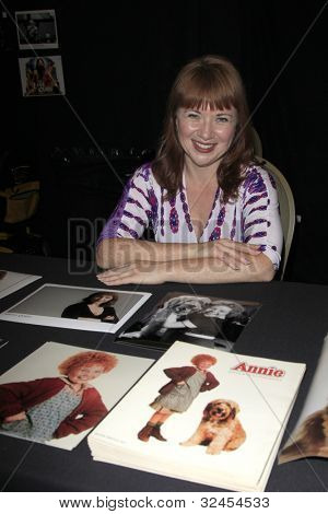 BURBANK - APR 22: Aileen Quinn se podílí na 