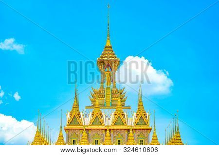 Golden Castle At Wat Thasung Or Wat Chantaram