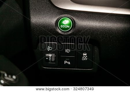 Novosibirsk, Russia - September 07, 2019:  Honda Crv,close-up On The Headlight , Off Road, Headlight