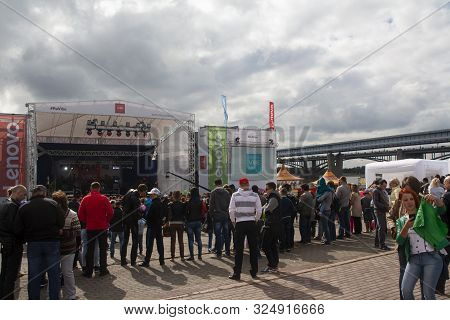Novosibirsk, Russia - 22 August 2015: Lenovo Fiber Fest - City Day Holiday, Stage Preparation And Ga