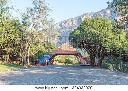 Swadini, South Africa - May 19, 2019: The Entrance To The Swadini Holiday Resort In The Blyde River 