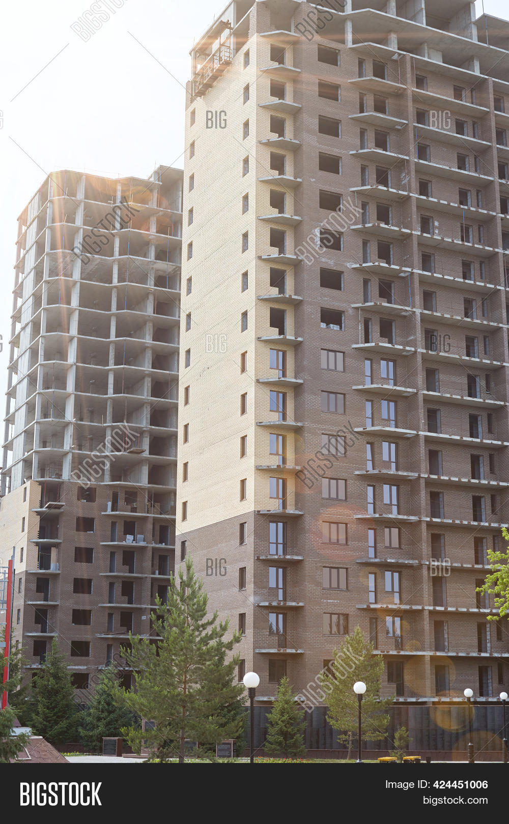 High Home Building Construction High Image & Photo (Free Trial) | Bigstock