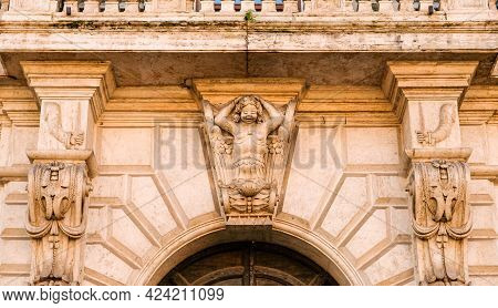 Rome, Trastevere District. Palazzo Di San Callisto. Details Of The Upper Section Of The Entrance Loc