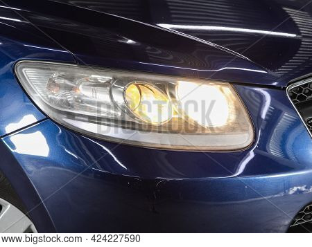Novosibirsk, Russia - June 19, 2021:hyundai Santa Fe,  Close Up Of The Car Headlights. Exterior Clos